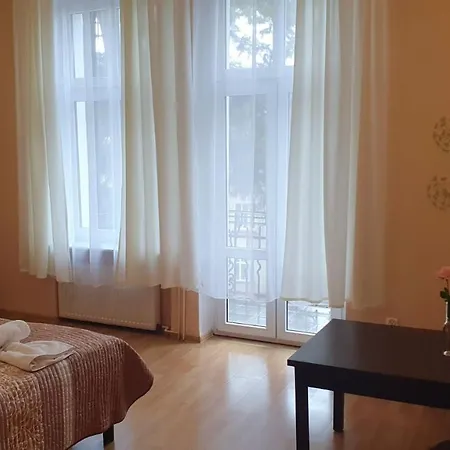 Ow Meduza I Biala Mewa 3*