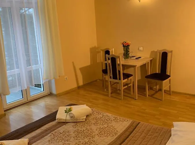 Ow Meduza I Biala Mewa Międzyzdroje